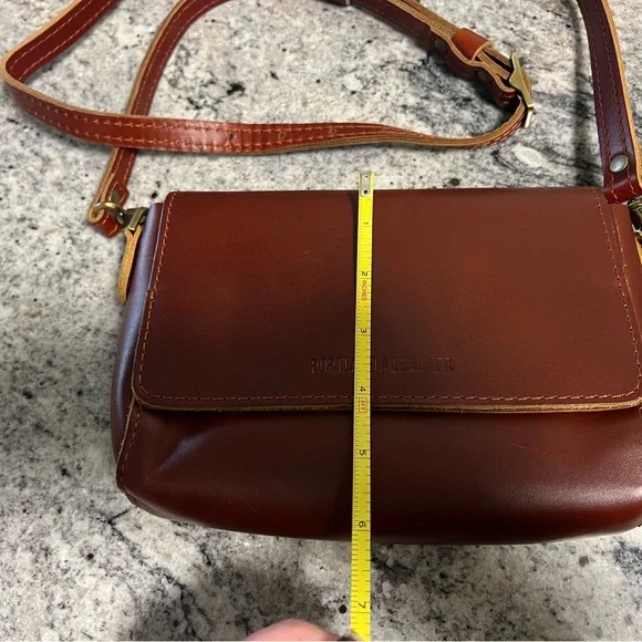Portland leather goods Mini Metro crossbody Brown Leather Crossbody Bag - Picture 6 of 14